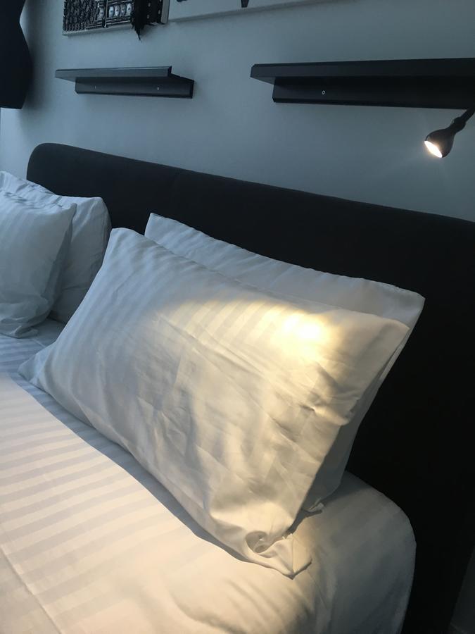 Aparthotel Les Lofts De Styliste Saint-Gilles Exteriér fotografie